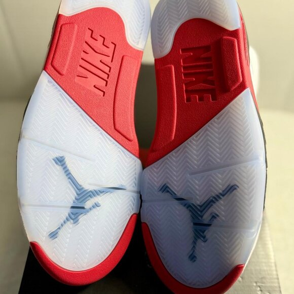Jordan 5 Retro Fire Red 2025 HQ7978-101 Men's Basketball Shoes sz: 10 | NWB - Picture 11 of 11